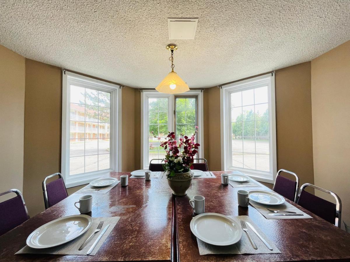 Travelodge By Wyndham Niagara Falls Lundys Lane المظهر الخارجي الصورة