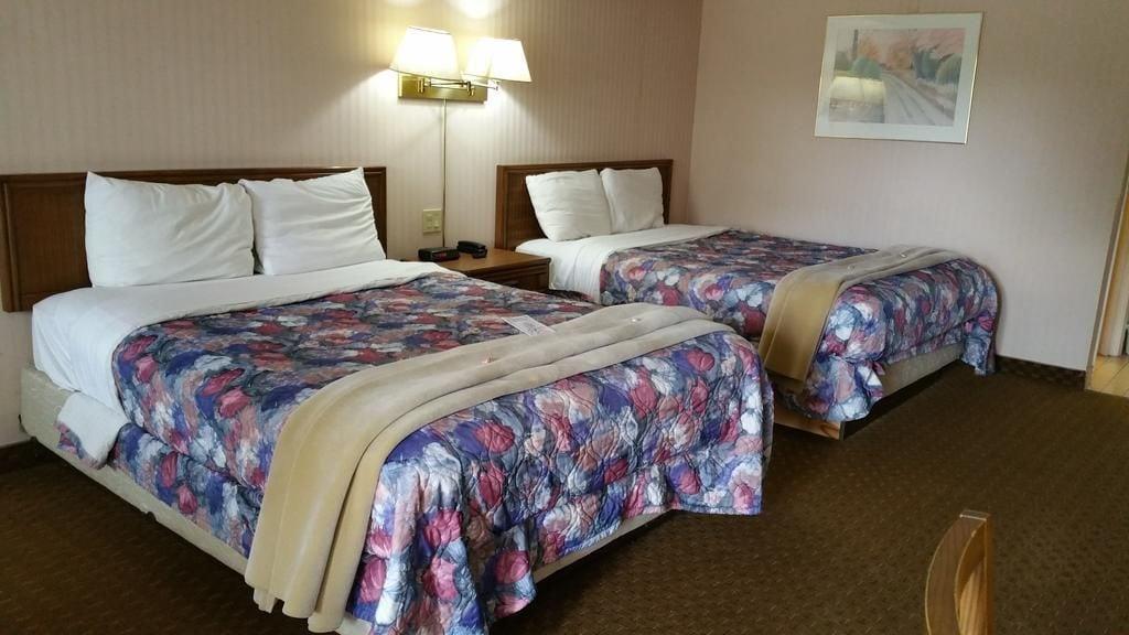 Travelodge By Wyndham Niagara Falls Lundys Lane المظهر الخارجي الصورة