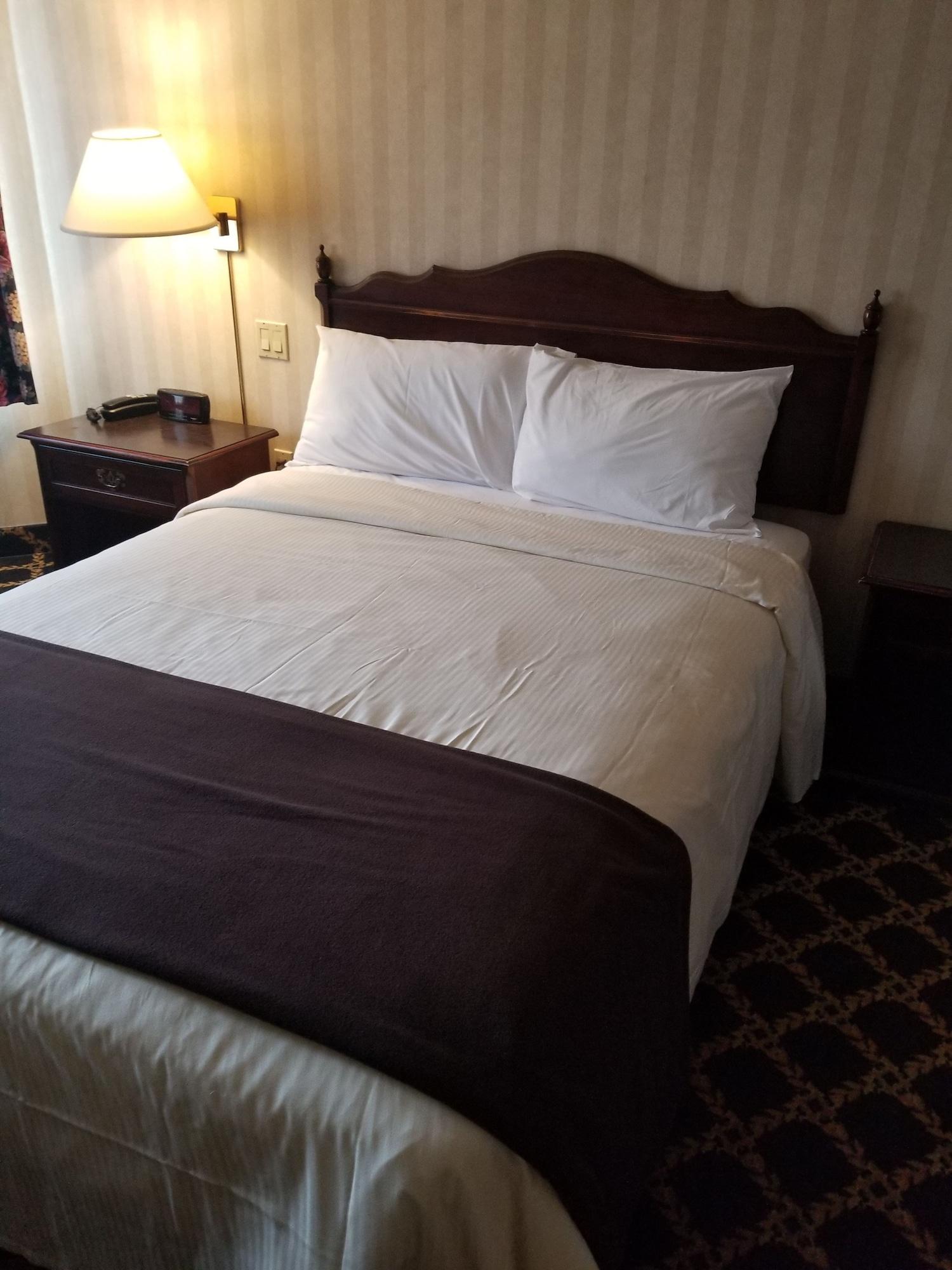 Travelodge By Wyndham Niagara Falls Lundys Lane المظهر الخارجي الصورة
