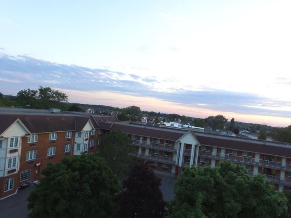 Travelodge By Wyndham Niagara Falls Lundys Lane المظهر الخارجي الصورة