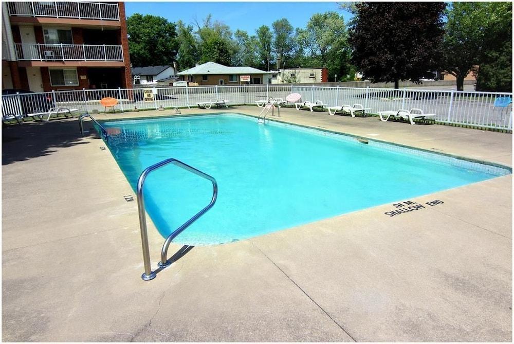 Travelodge By Wyndham Niagara Falls Lundys Lane المظهر الخارجي الصورة