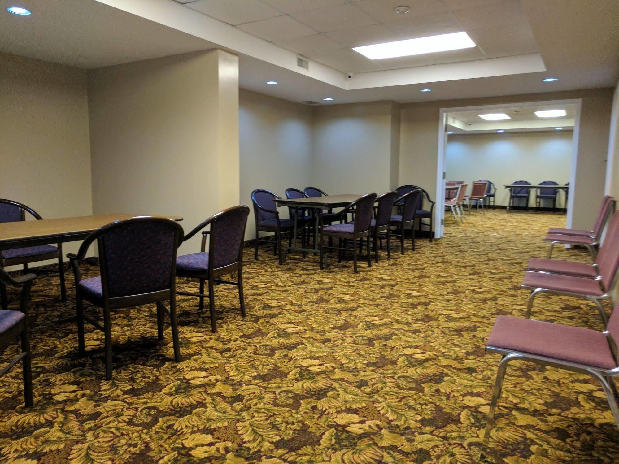 Travelodge By Wyndham Niagara Falls Lundys Lane المظهر الخارجي الصورة