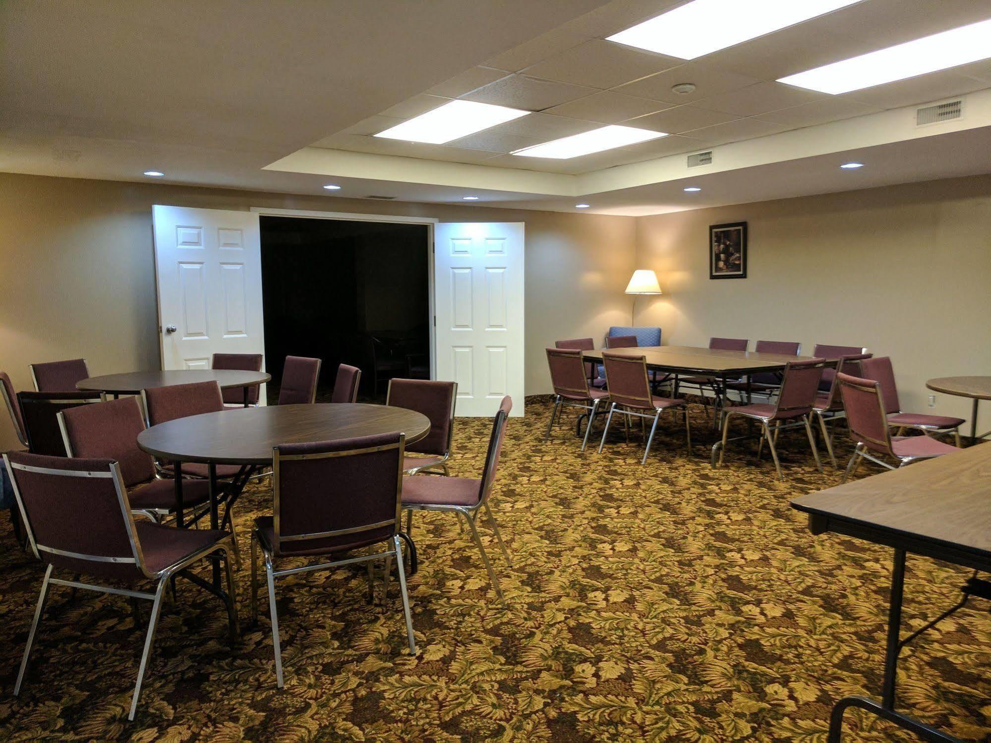 Travelodge By Wyndham Niagara Falls Lundys Lane المظهر الخارجي الصورة